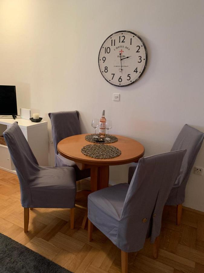 Sarmantni Apartman Malecka 2 Zagreb Ngoại thất bức ảnh