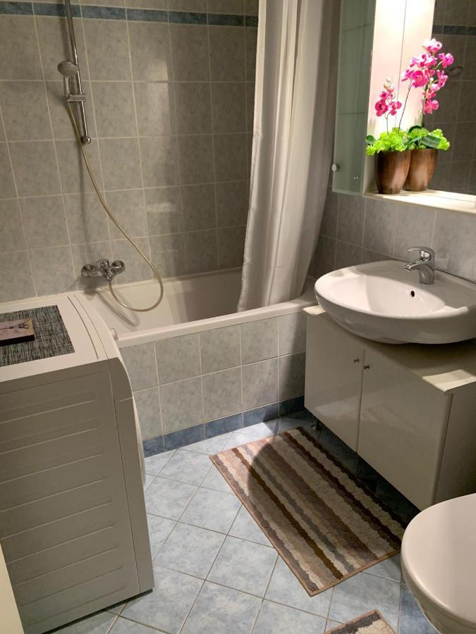 Sarmantni Apartman Malecka 2 Zagreb Ngoại thất bức ảnh
