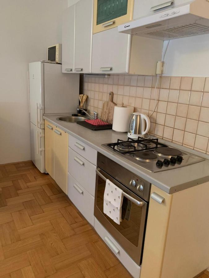 Sarmantni Apartman Malecka 2 Zagreb Ngoại thất bức ảnh